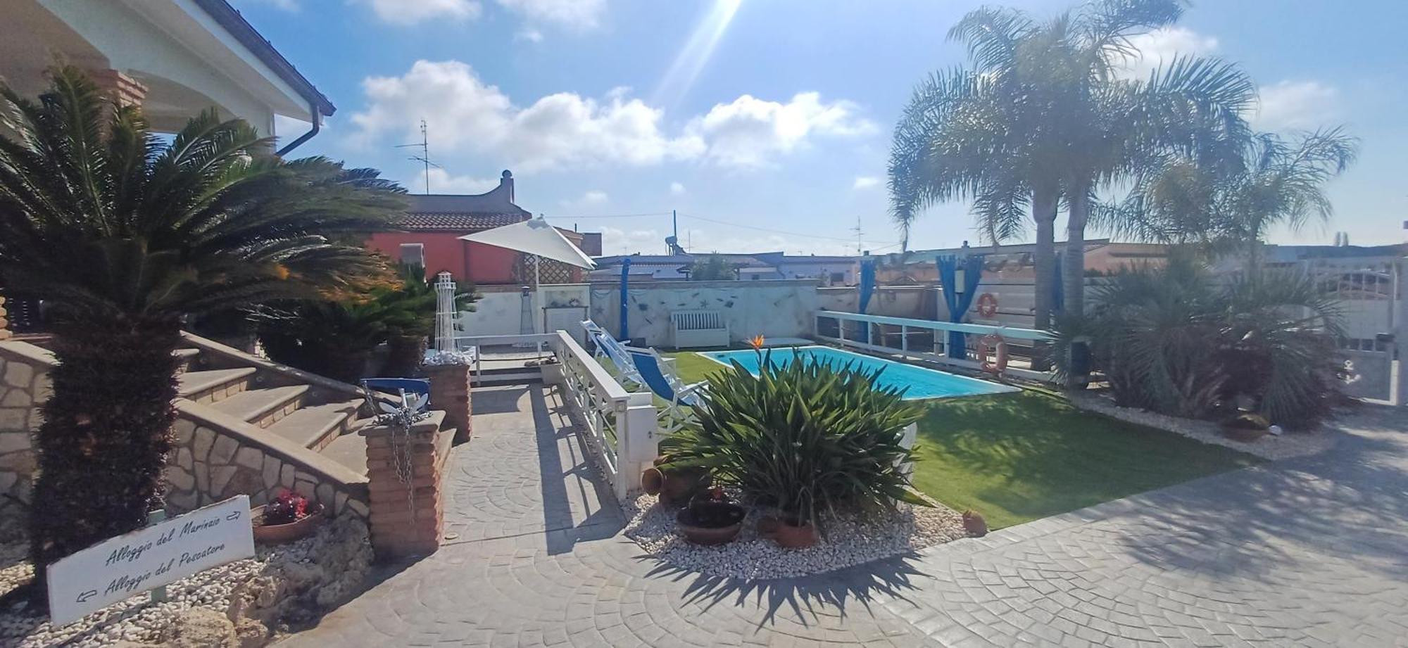 Alloggi Turistici Con Piscina Palestra Jacuzzi Sauna Anzio Exterior foto